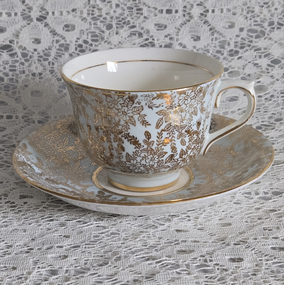 Colclough Blue & Gold Floral Bone China Tea Cup & Saucer Set